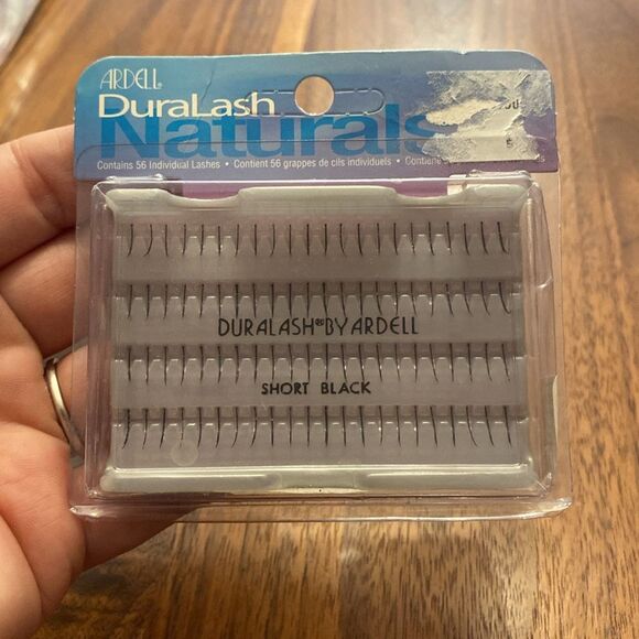 Bundle (4) Eyelash Set New in Package - Picture 2 of 5